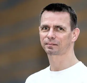 Dirk Leiding